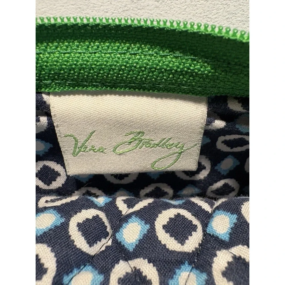 Vera Bradley Cupcakes Green Quilted Crossbody Bag Retired Floral Medallion